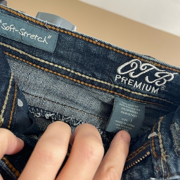 Women's juniors size 1 Blue Jeans - Picture 4 of 4